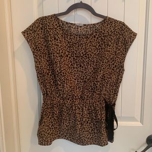 Leopard print top